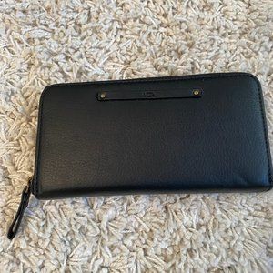 UGG Black Leather Zip-Up Wallet